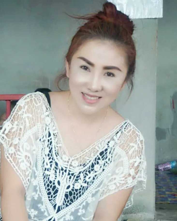 รูปหมอนวด พลอย เมืองกาญจนบุรี